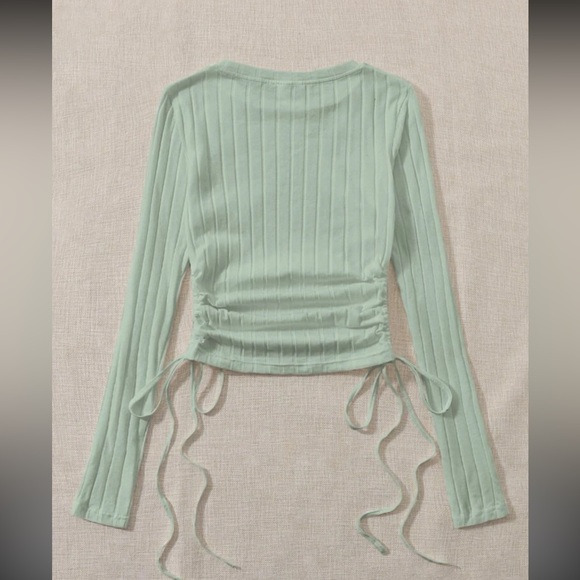 Mint green ribbed crop top - Picture 2 of 3